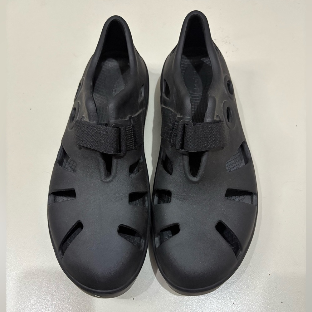 SOLD-Oofos 1300 Men's OOCANDOO Black Sandals Size 12 - Picture 2 of 9